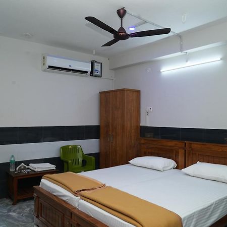 Rajali Residency Ξενοδοχείο Kulithalai Εξωτερικό φωτογραφία