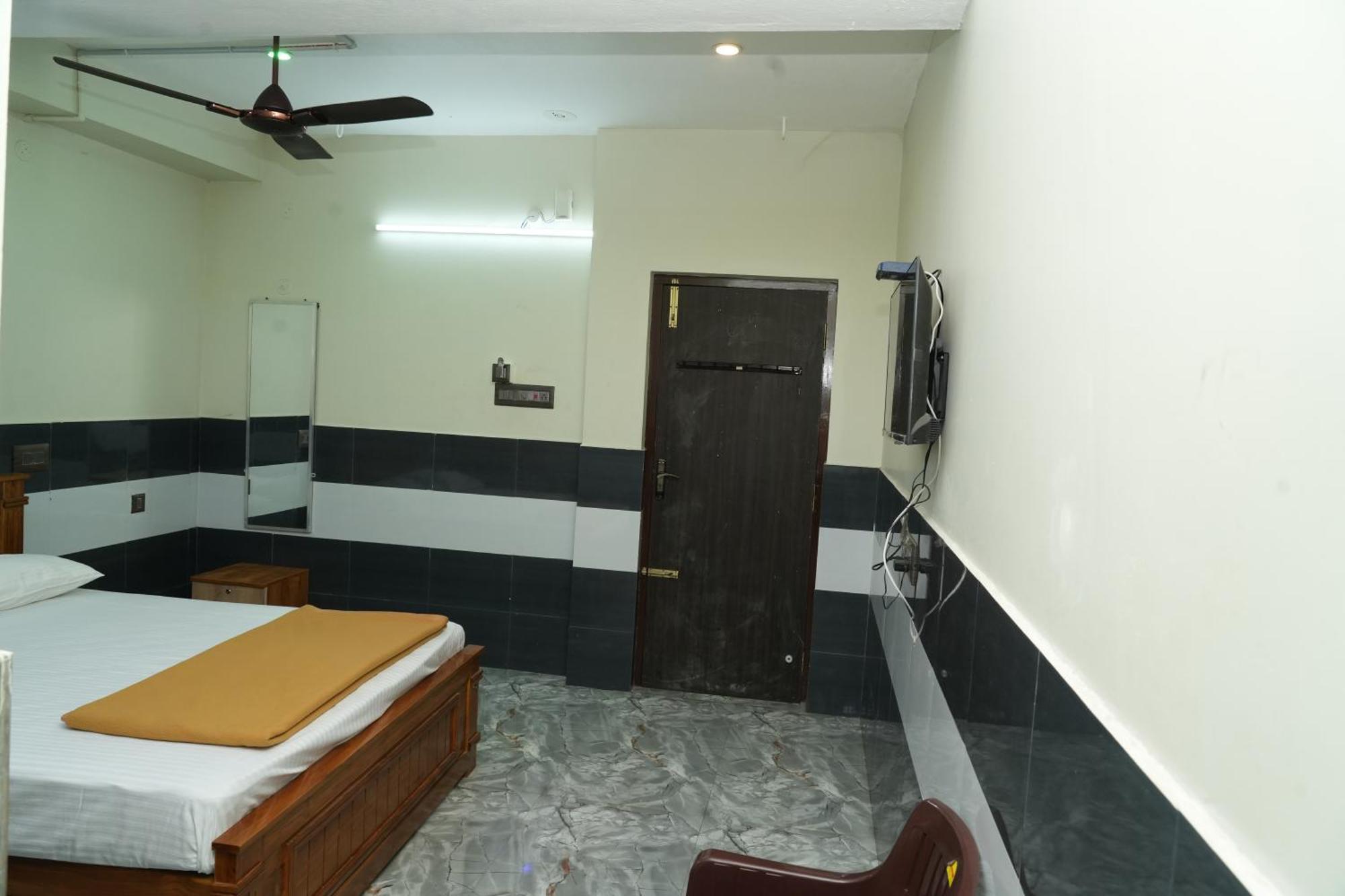 Rajali Residency Ξενοδοχείο Kulithalai Εξωτερικό φωτογραφία